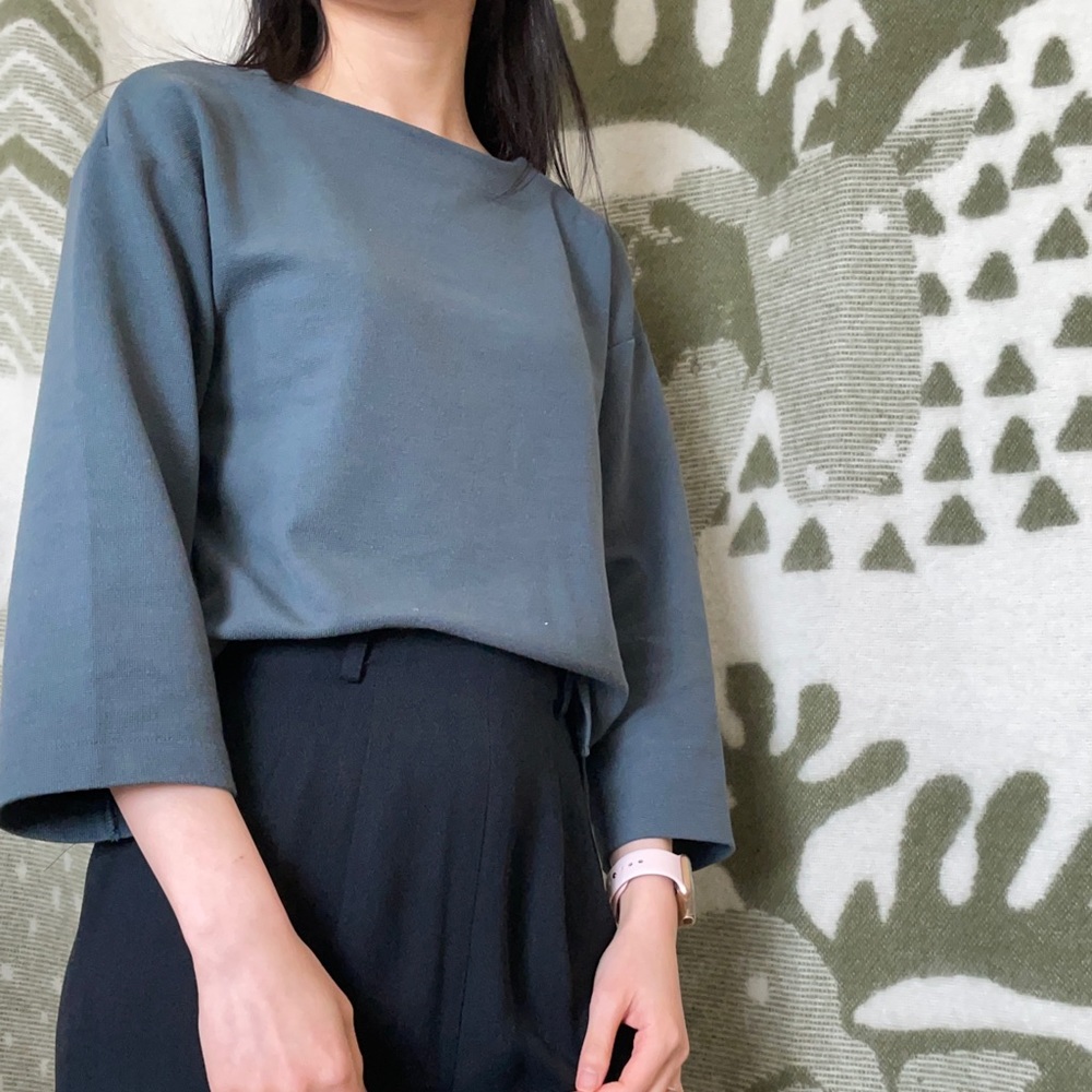 Uniqlo sweater